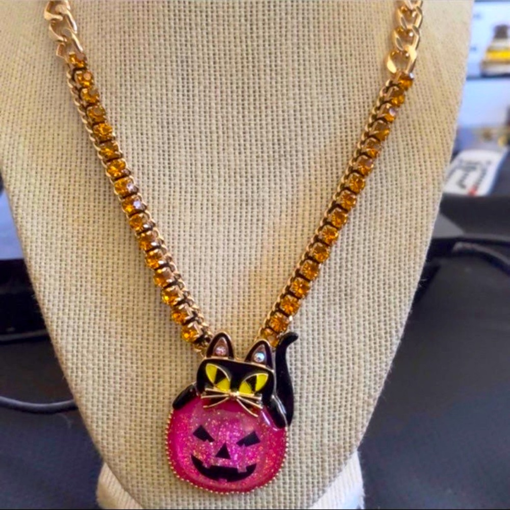 Betsey Johnson Rich Witch Pink Pumpkin Black Cat Necklace Pendant